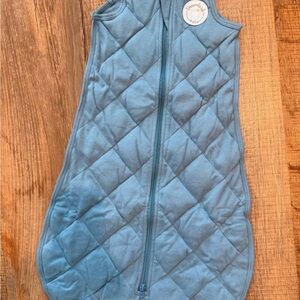 Dreamland Baby Blue Quilted Sleep Sack - Zippered Swaddle